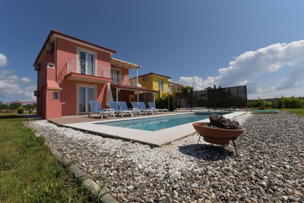 Iridia Resort Villas Foiniki Luaran gambar