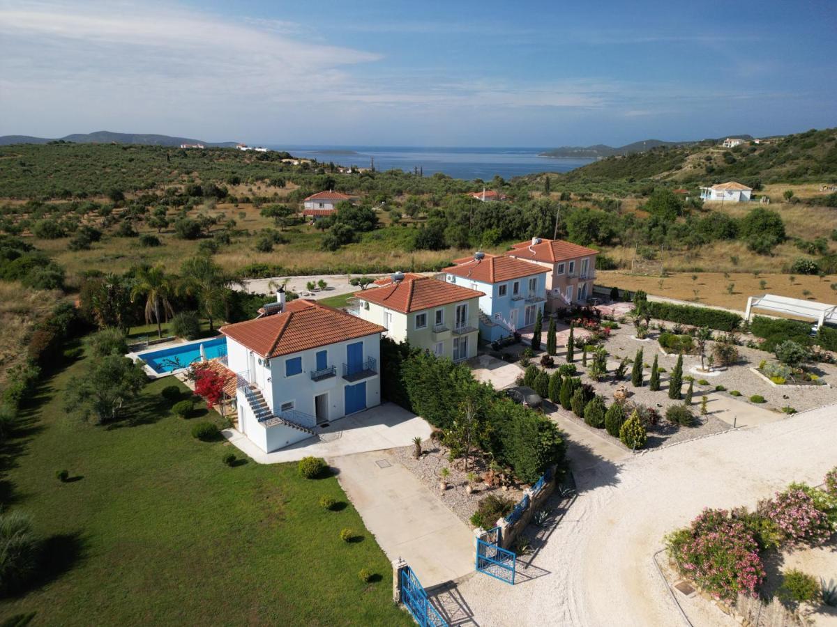 Iridia Resort Villas Foiniki Luaran gambar