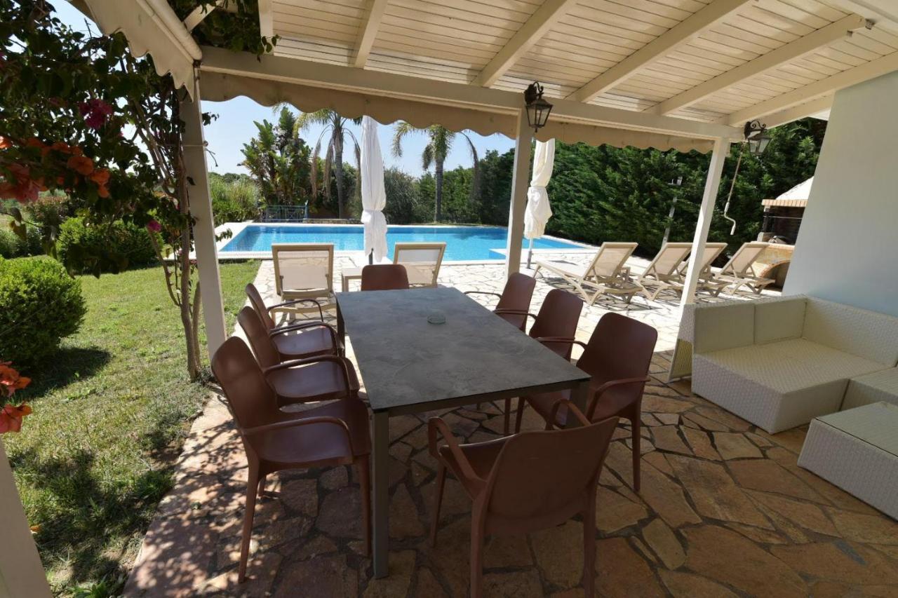 Iridia Resort Villas Foiniki Luaran gambar